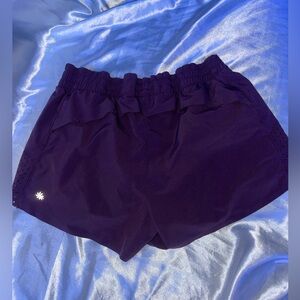 Athleta Hustle 3” Shorts XS